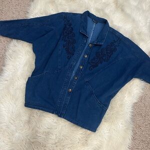 Beautiful vintage MASS embroidered Women's Blue Denim Jacket